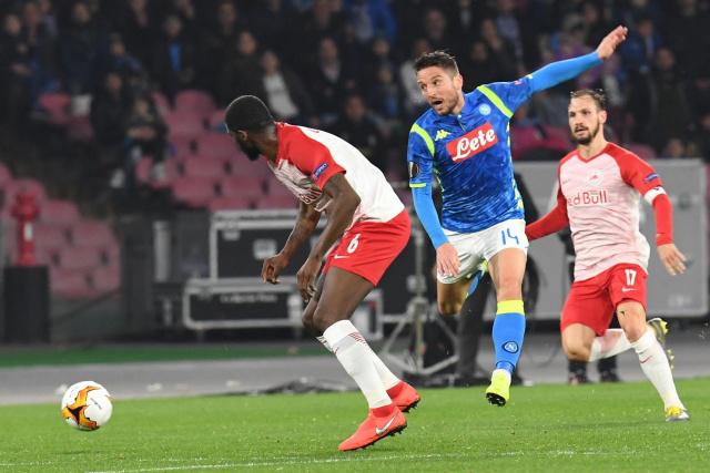 曝考辛斯打超三月薪35万美元 还要求带上家属