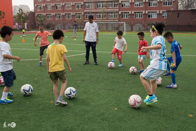 欧联-霍伊伦梅开二度加纳乔破门 曼联3-2胜